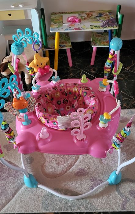 Trambulina pentru bebeluși