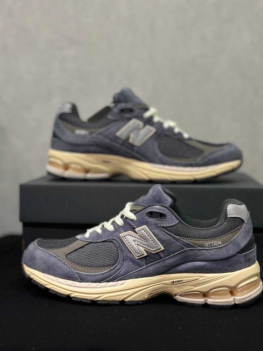 Продам кроссовки хорошего качества