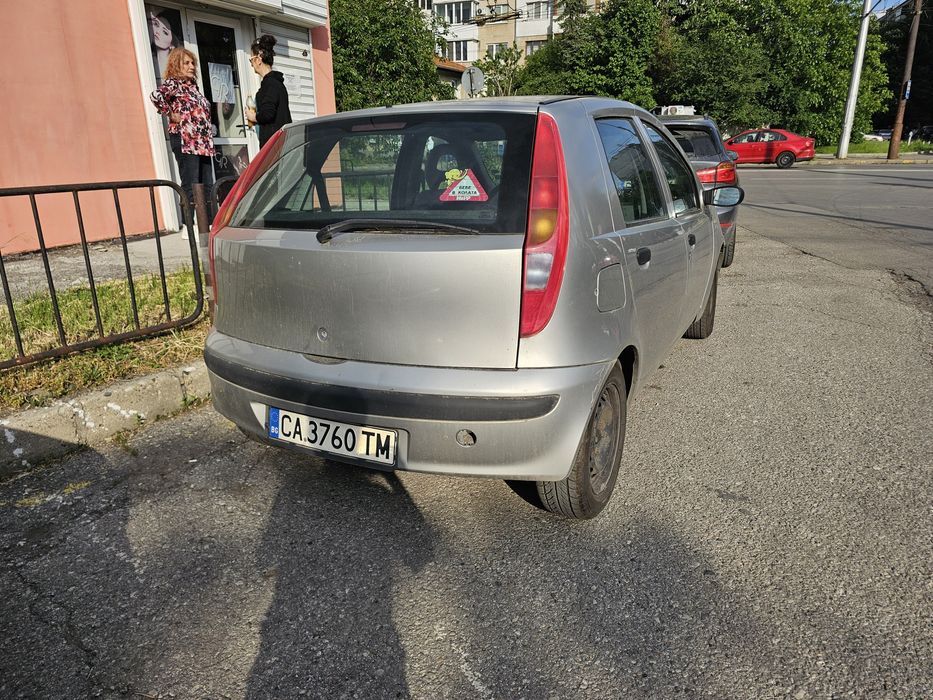 Продавам Fiat punto