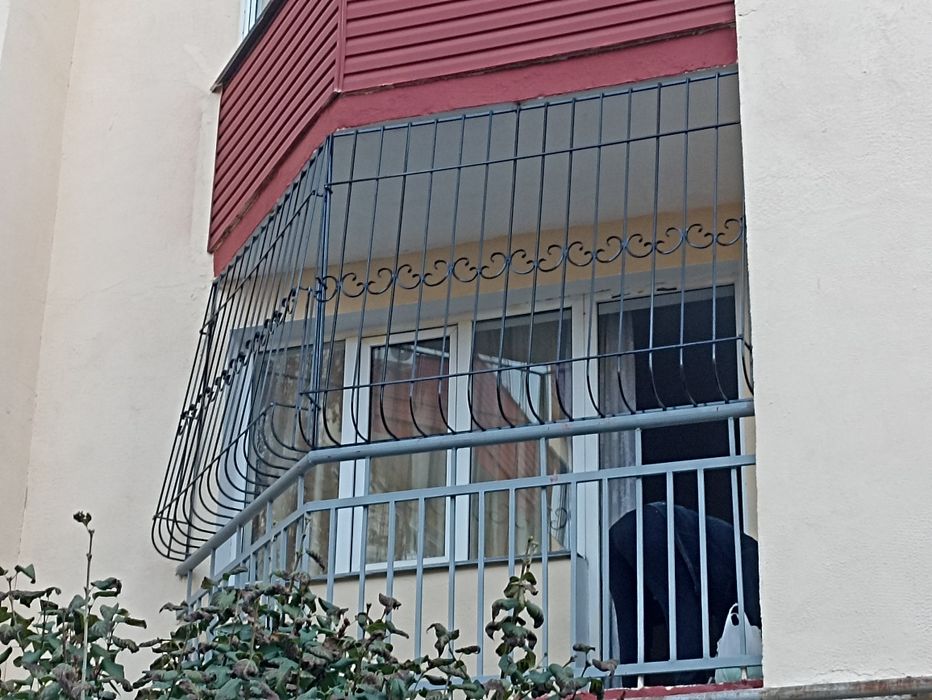 Решётки на окна металлические