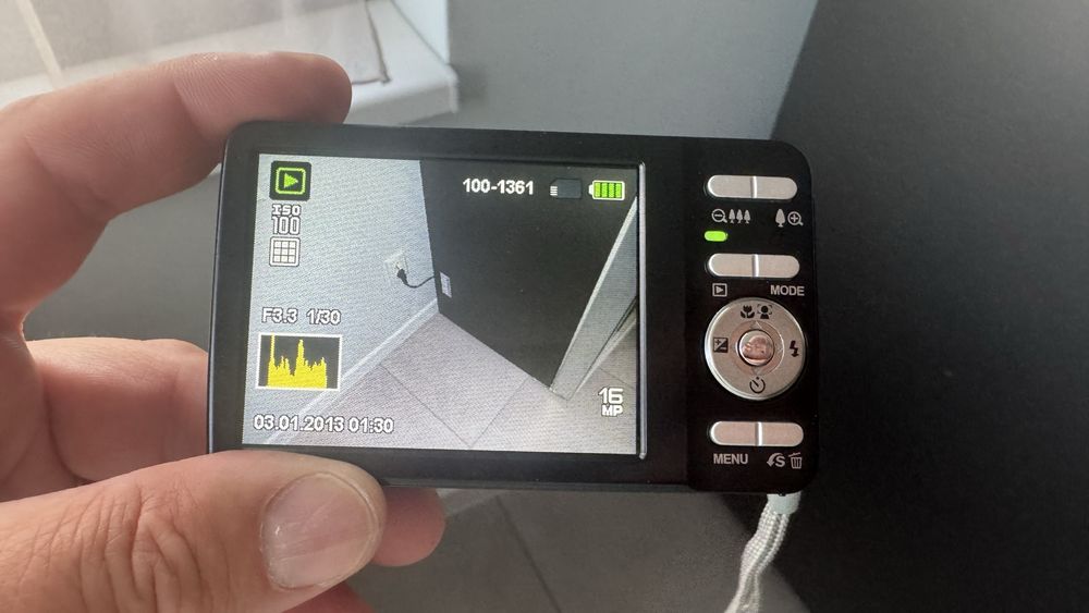 Aparat foto digital Maginon  , imprima data pe poza  10 xZoom optic