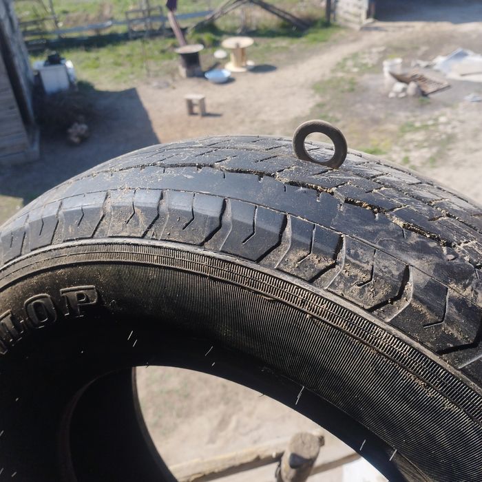 Продам летнюю шины