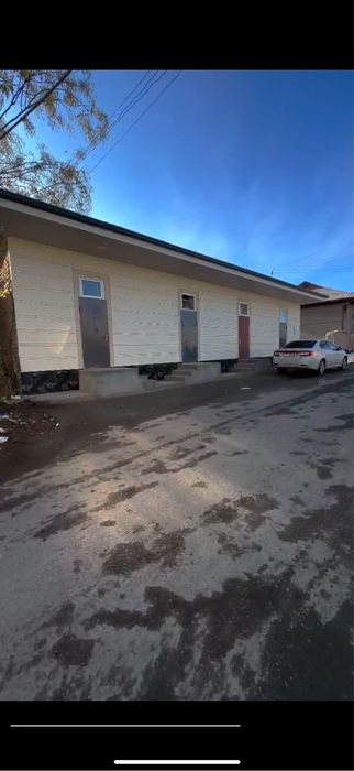 Kvartira 2 xona Yangiyolda Batafsil telefonda videosi bor