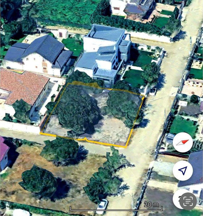 Teren Focșani - stradă privată - utilități complete