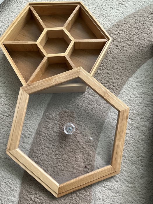 Продам менажницу