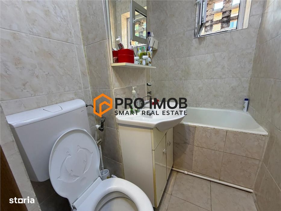 Apartament 4 camere cf 3 semidecomandat zona Micro 5