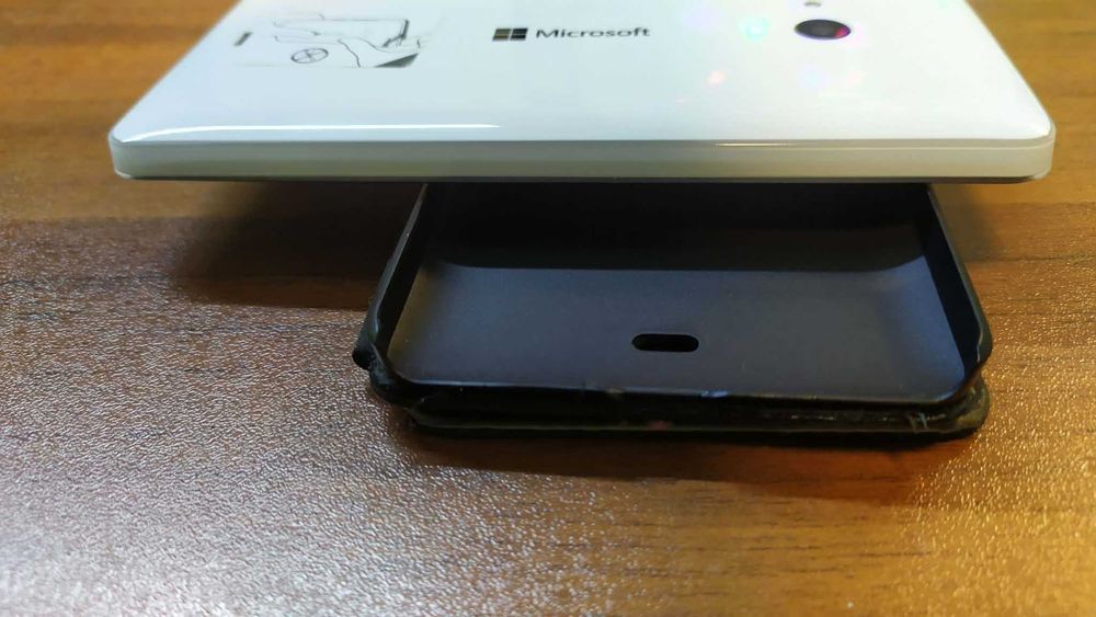 Телефон  GSM отлично работещ в отлично състояние от чужбина