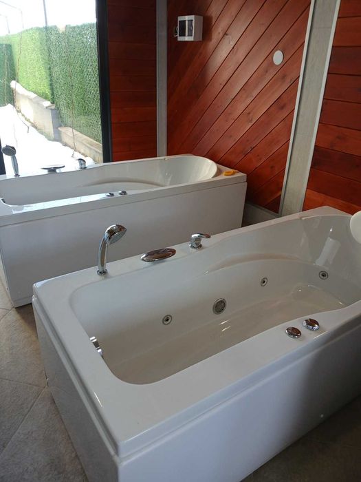Хидромасажна вана - 2 броя