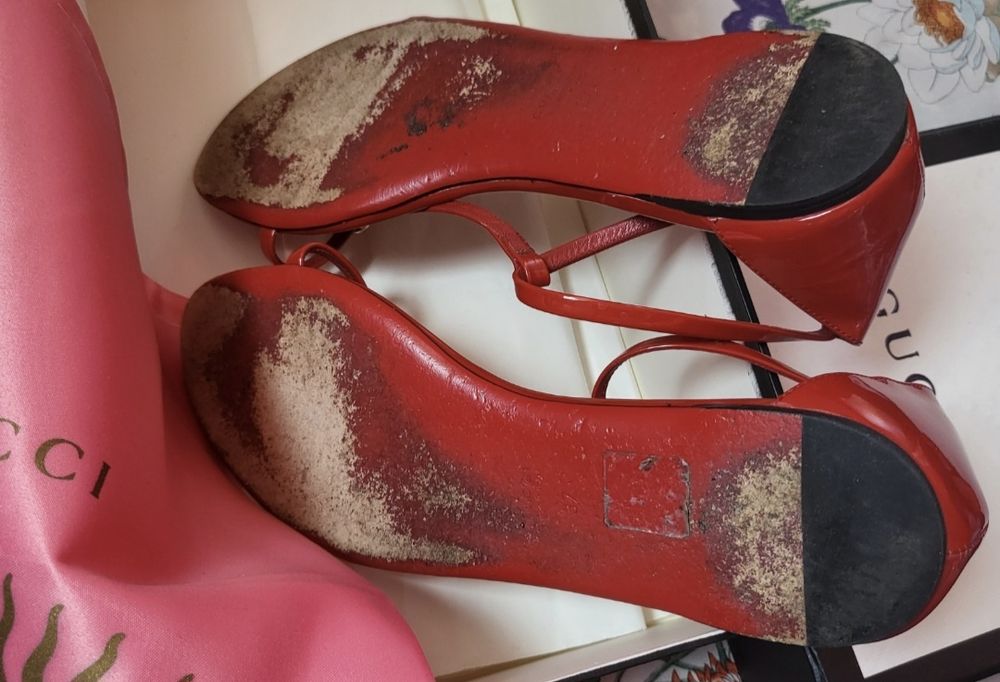 Gucci  сандали 37. 1/2