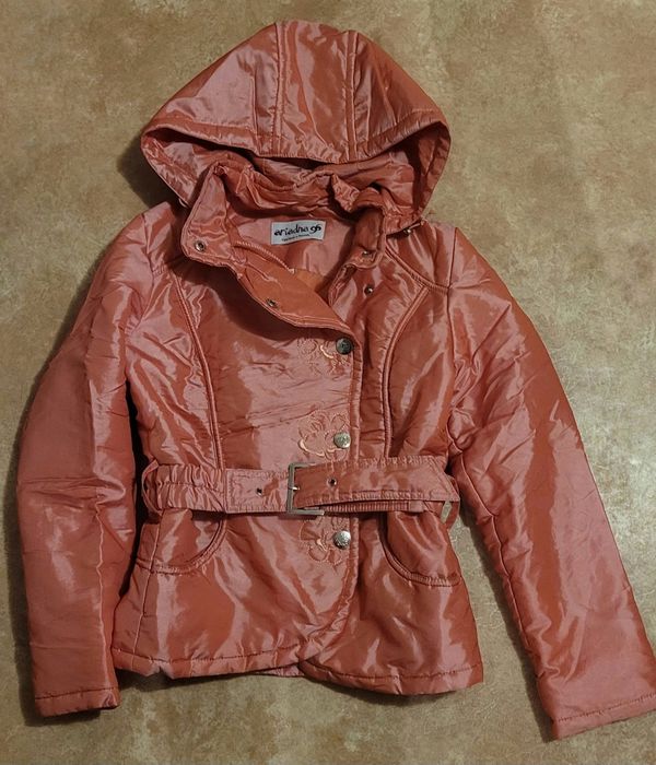 Куртки зимние для девушки,куртки зимние для девочки р40-42