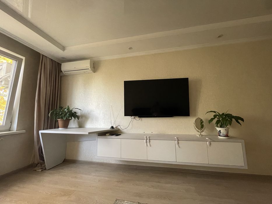 Тумба под тв со столом