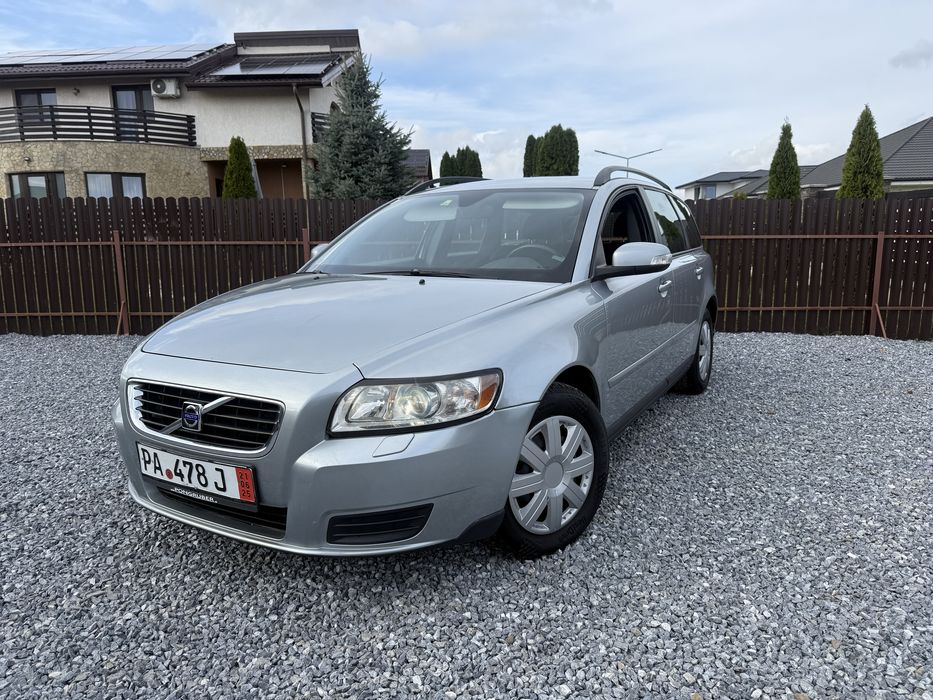 VOLVO V50 2009 — imagine 2