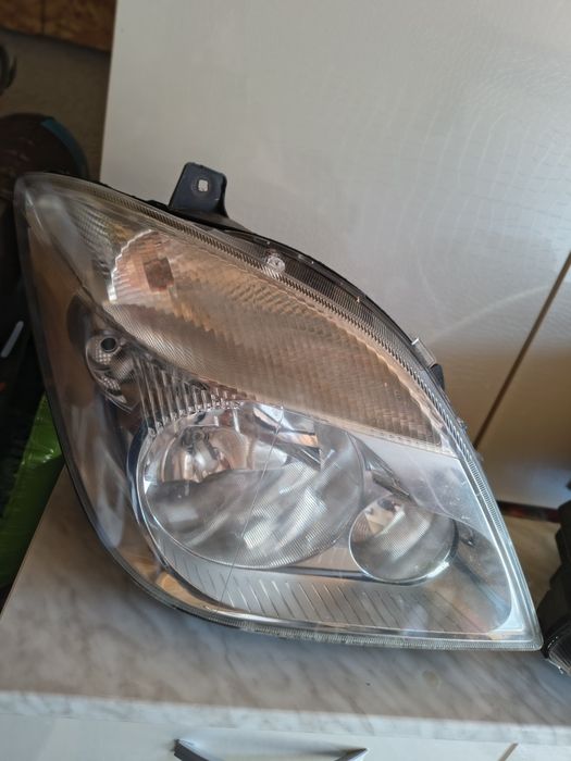 Faruri Mercedes Sprinter w906