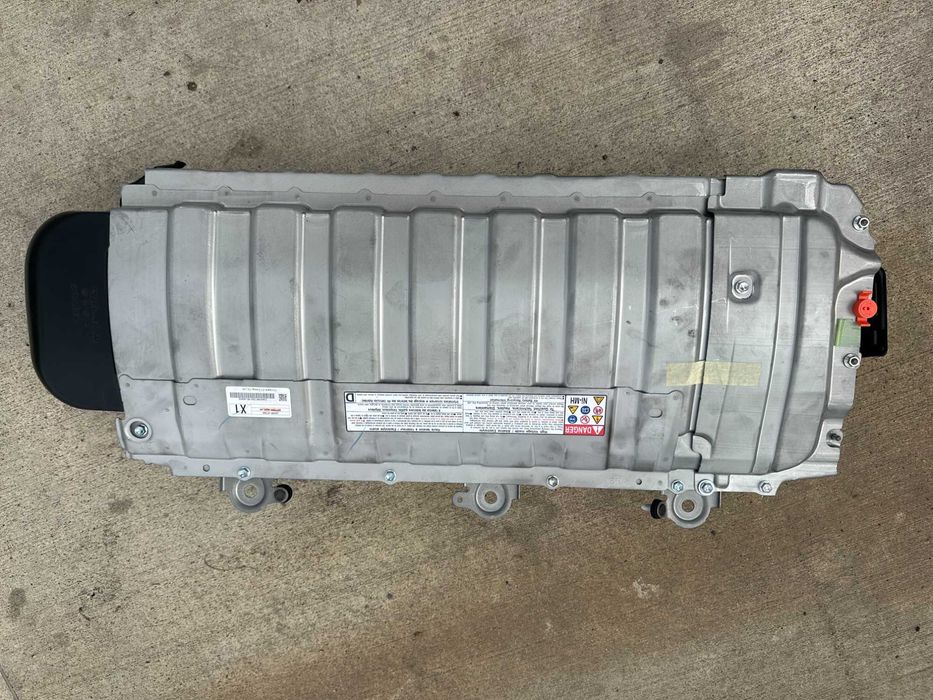 Dezmembrez Toyota CHR 1,8 hybrid 2019 cod motor 2ZR-FXE