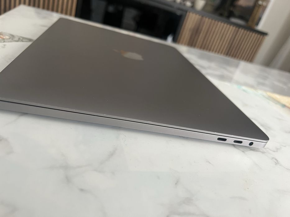 MacBook Pro 13” 2017