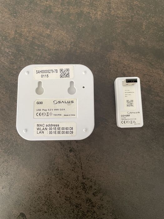 Pachet automatizare smart wifi Salus it600 gateway, coordonator si TRV