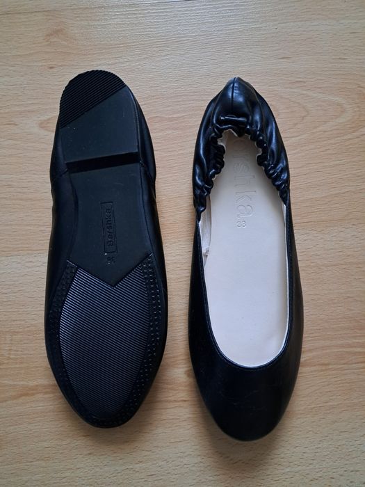 Нови обувки Bershka 38