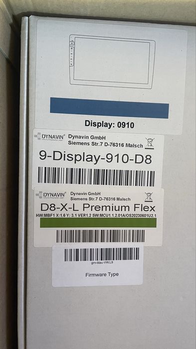 Navigație Dynavin D8-X-L Premium Flex 9” – Nouă, nefolosită