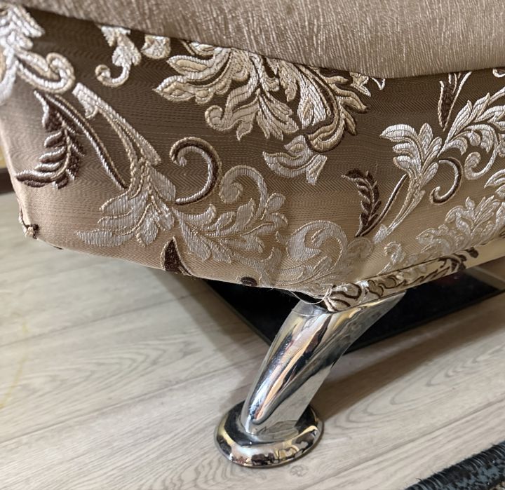 Диван 1.80м   2 кресло мен сатылады