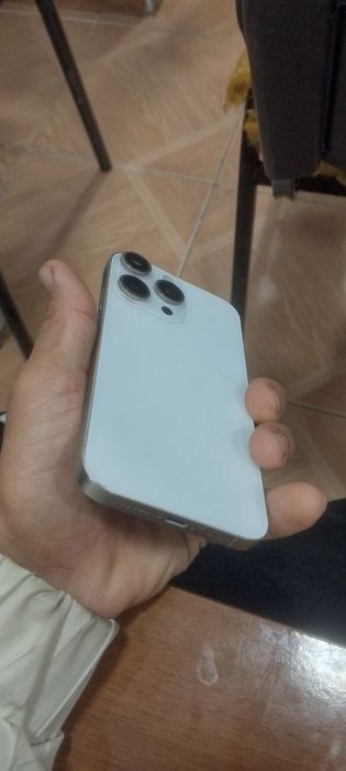 Iphone XR 15 pro korpusda