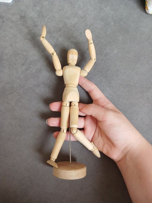 Деревянная модель человека