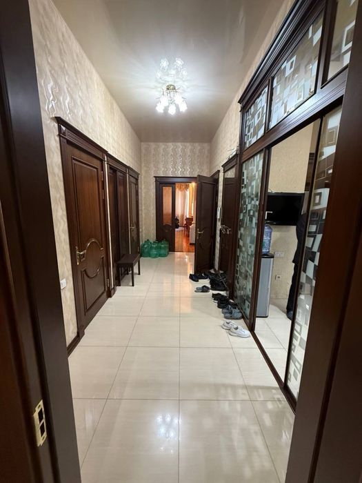 Улица Садык Азимова 3/3/7 Ц-1 посольство Японии