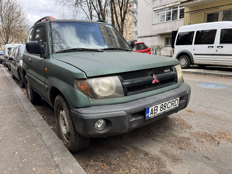 Dezmembrez Mitsubishi Pajero pinin 2.0  si 1.8 gdi piese pinini shogun