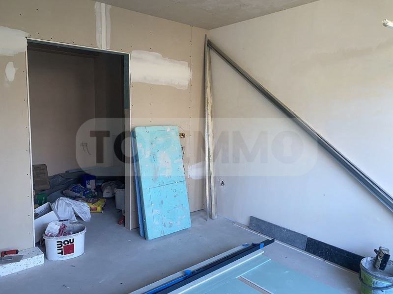 Продава се Двустаен апартамент в Варна, м-т Евксиноград - 54 кв.м за 1815 €/кв.м - Снимка #9