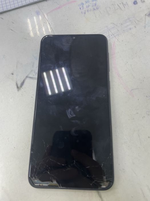 Продам телефон samsung a10