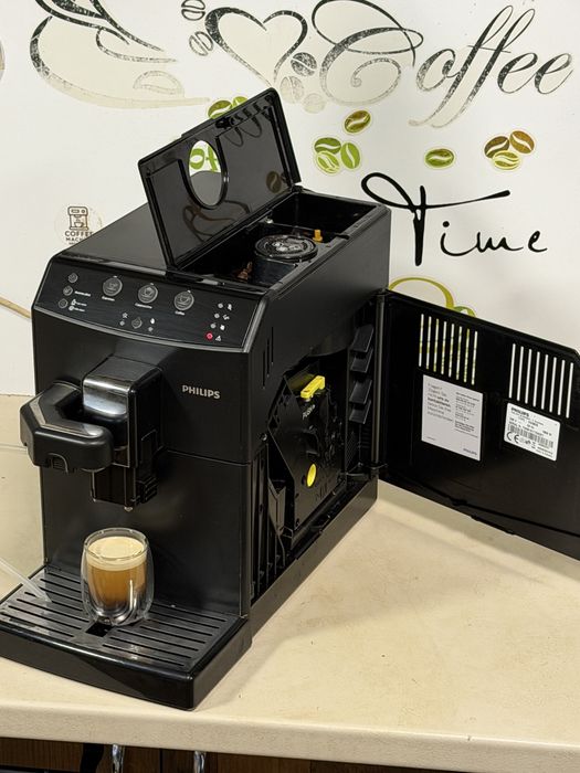 Кафемашина кафе автомат Philips cappuccino с гаранция