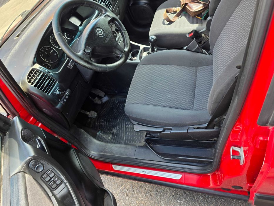 Автомобиль Opel Zafira