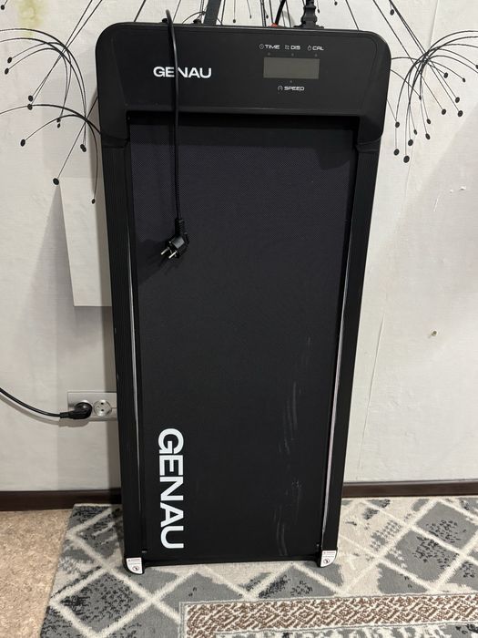 Беговая дорожка GENAU