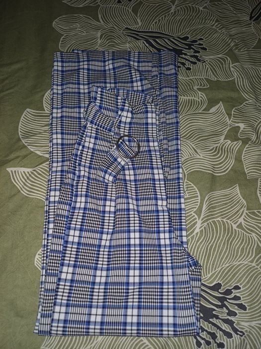 Pantaloni de vară evazați damă BERSHKA – mărimea 34, cu curea