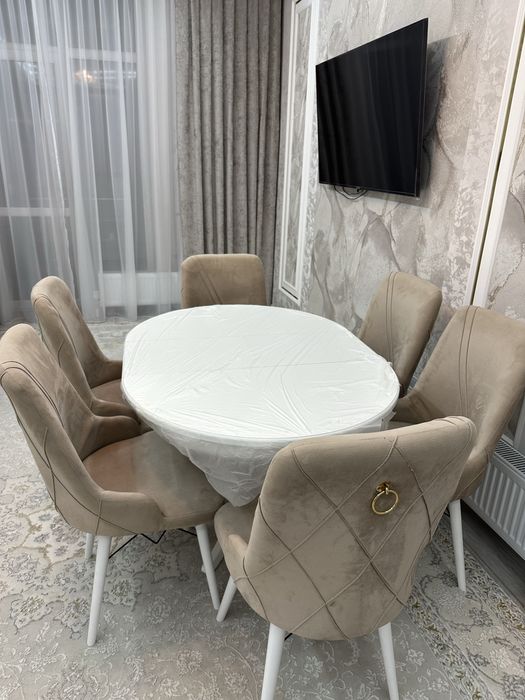 Продам столь 6 стуля