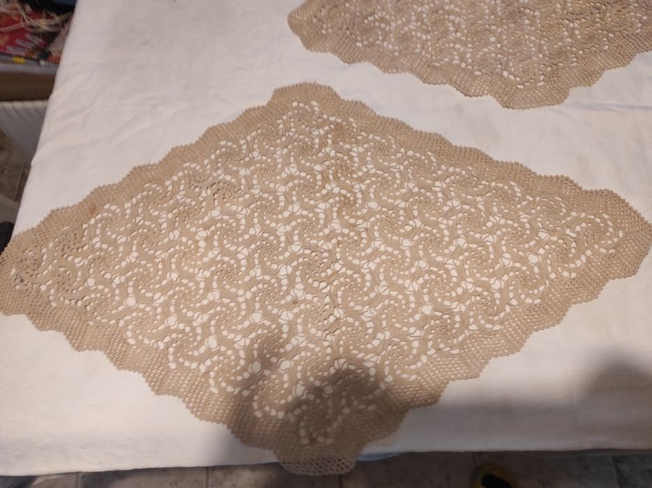 Две карета на една кука