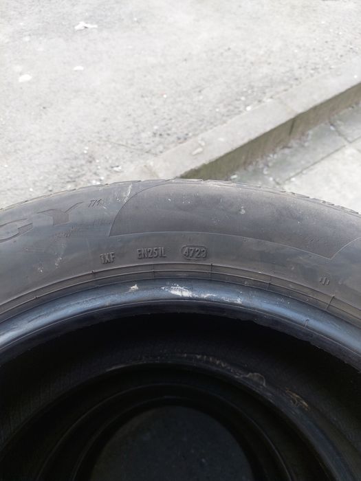 225/55R17 Pirelli