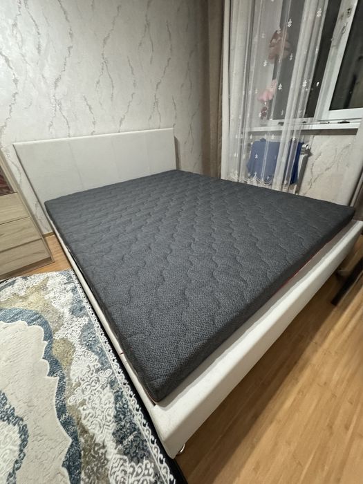 Кровать для спальней
