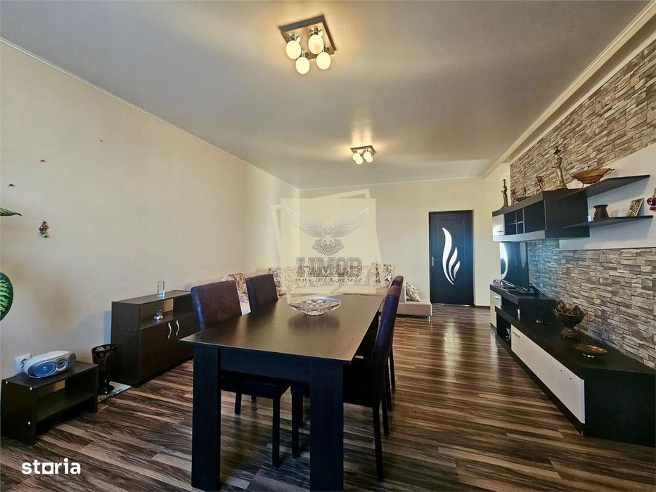 Apartament 3 camere terasa 80 mp si  curte 145 mp zona Calea Cisnadiei