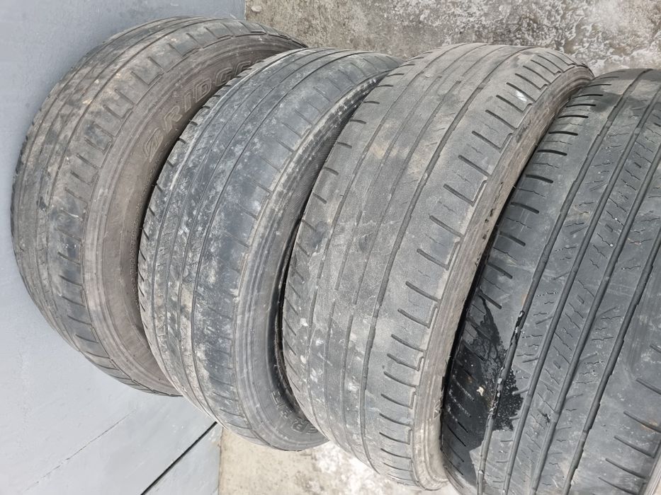 Продам резину Bridgestone r17