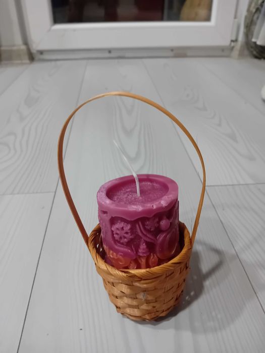 Ръчно изработени свещи и подаръчета