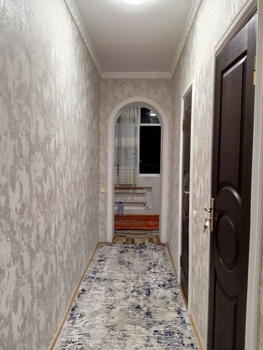 Uy sotiladi shahar markazida