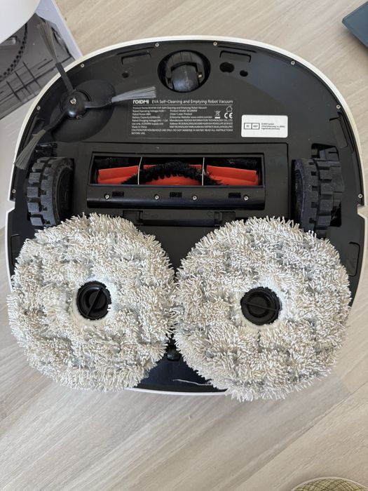 Робот пылесоc