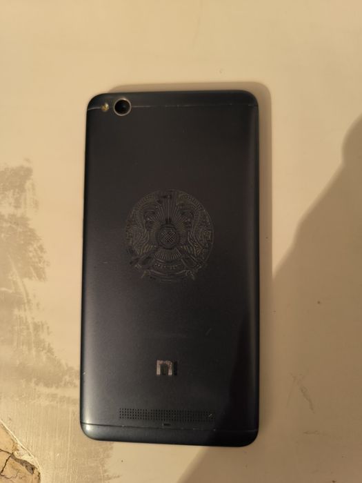 Продам телефоны на запчасти срочно.