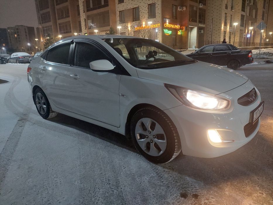 Хундай Акцент 2013 год