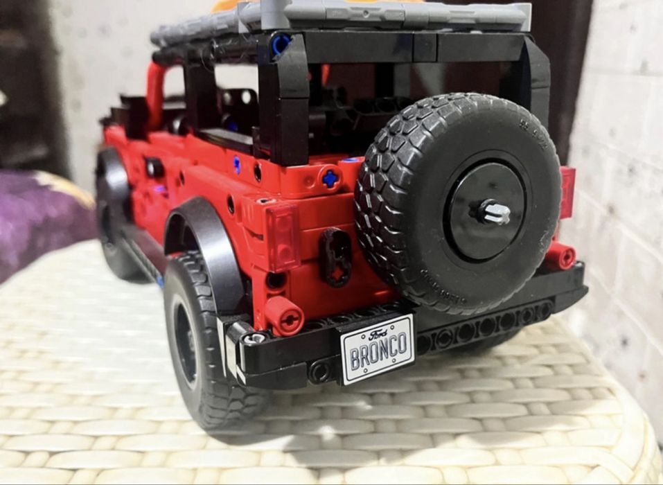 Vand LEGO Technic 42213
