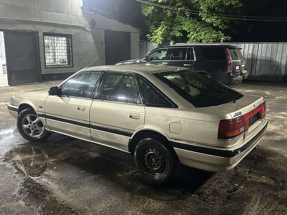 Mazda 626 год 1989