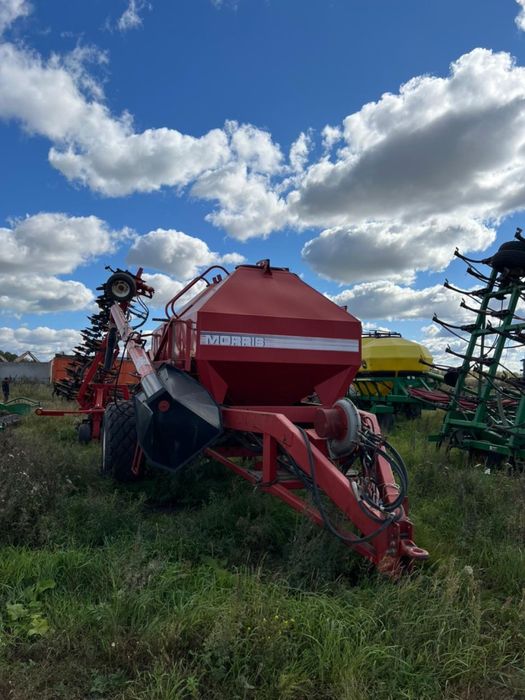 Продаётся дисковая сеялка Bourgault 5720-40