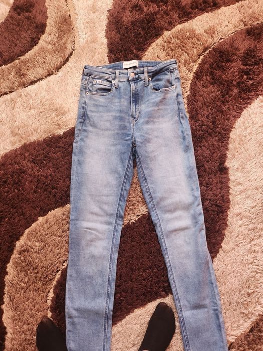 Дънки Calvin Klein.Дънки ,Karl Lagerfeld  28 номер .Цена 130лв