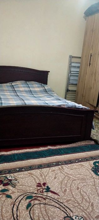 Uy sotiladi, 4 sotix.