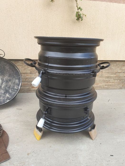 PIROSTRIE tip SOBITĂ cu Focar, Cenușar și Evacuare pentru Foișor